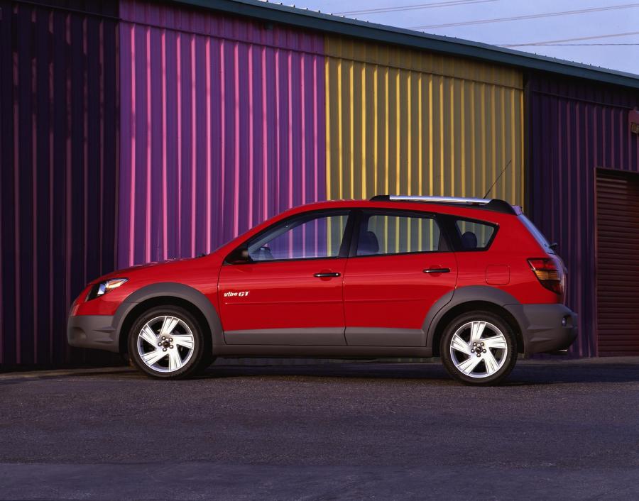  Pontiac Vibe GT 2003 года  (фото 18 из 34)